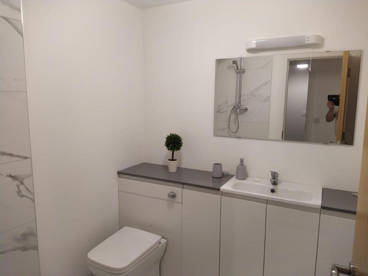 Appartamento Spacious Two Bedroom Longs Place, 8 *